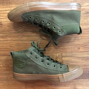 FLASH SALE Converse Mid Top Canvas Sneakers